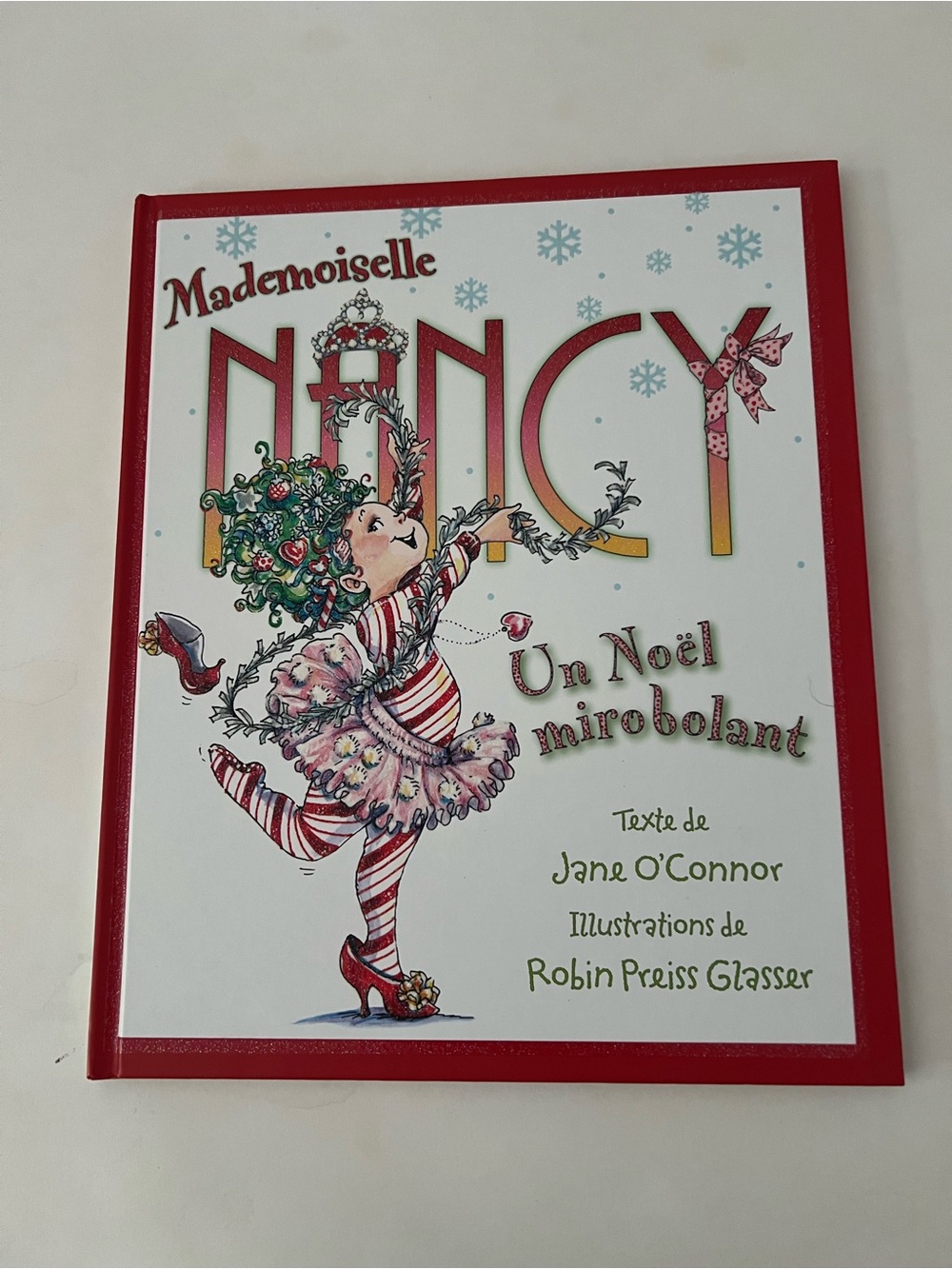 Scholastic Mademoiselle Nancy Holiday Picture Book - Un Noël Mirobolant.